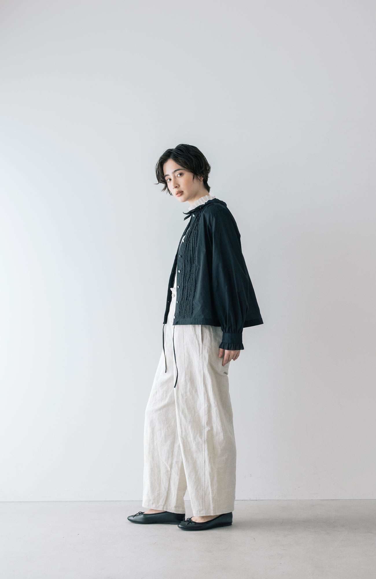 ピンタックとレースのブラウス(2026 Summer Collection)