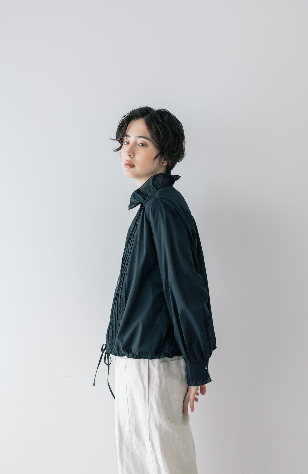 ピンタックとレースのブラウス(2026 Summer Collection)