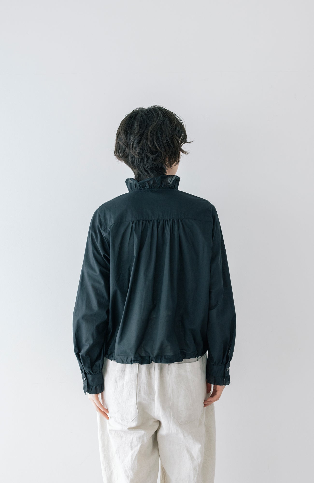 ピンタックとレースのブラウス(2026 Summer Collection)