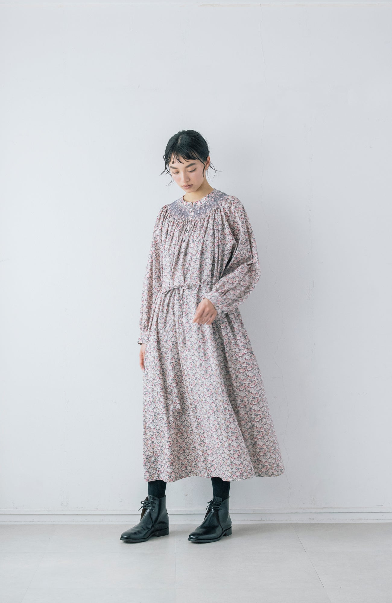 LIBERTY PRINTスモッキングドレス(2026 Autumn Collection)