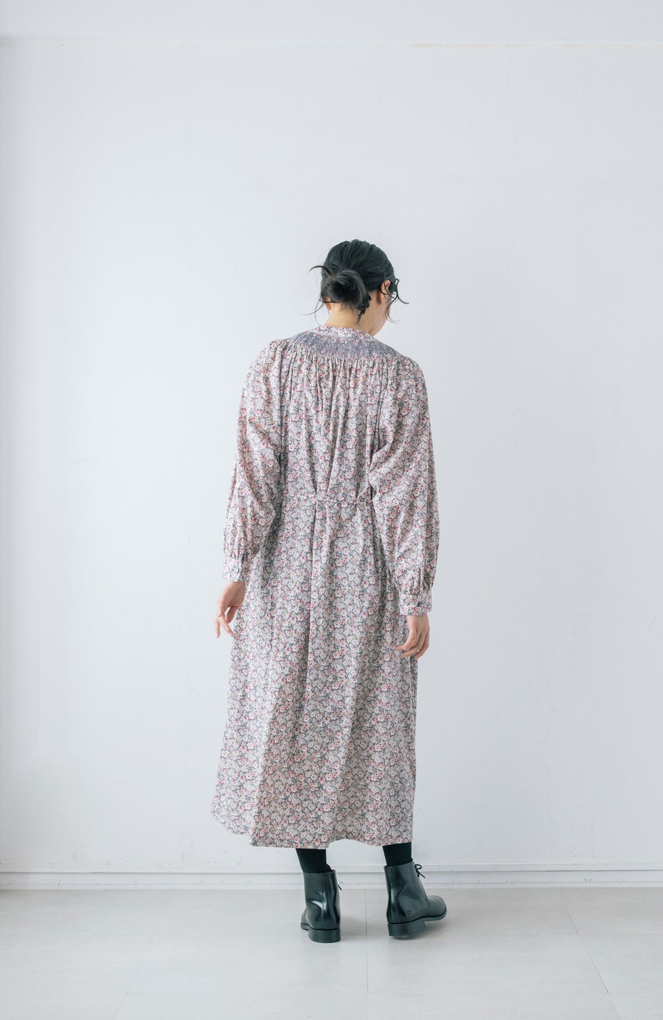 LIBERTY PRINTスモッキングドレス(2026 Autumn Collection)