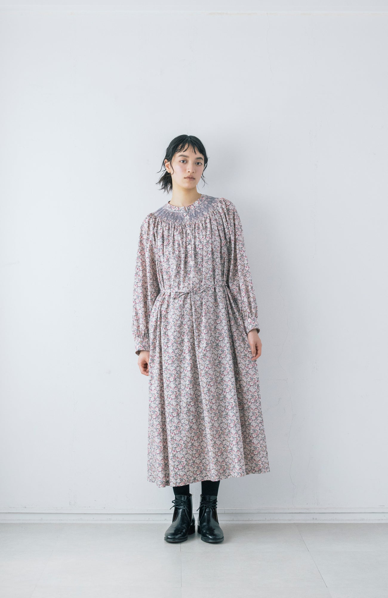 LIBERTY PRINTスモッキングドレス(2026 Autumn Collection)