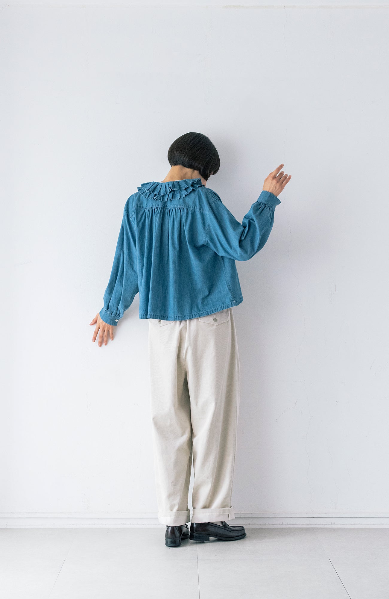 ダブルタックカラーブラウス(2026-2027 Winter & Pre-spring Collection)