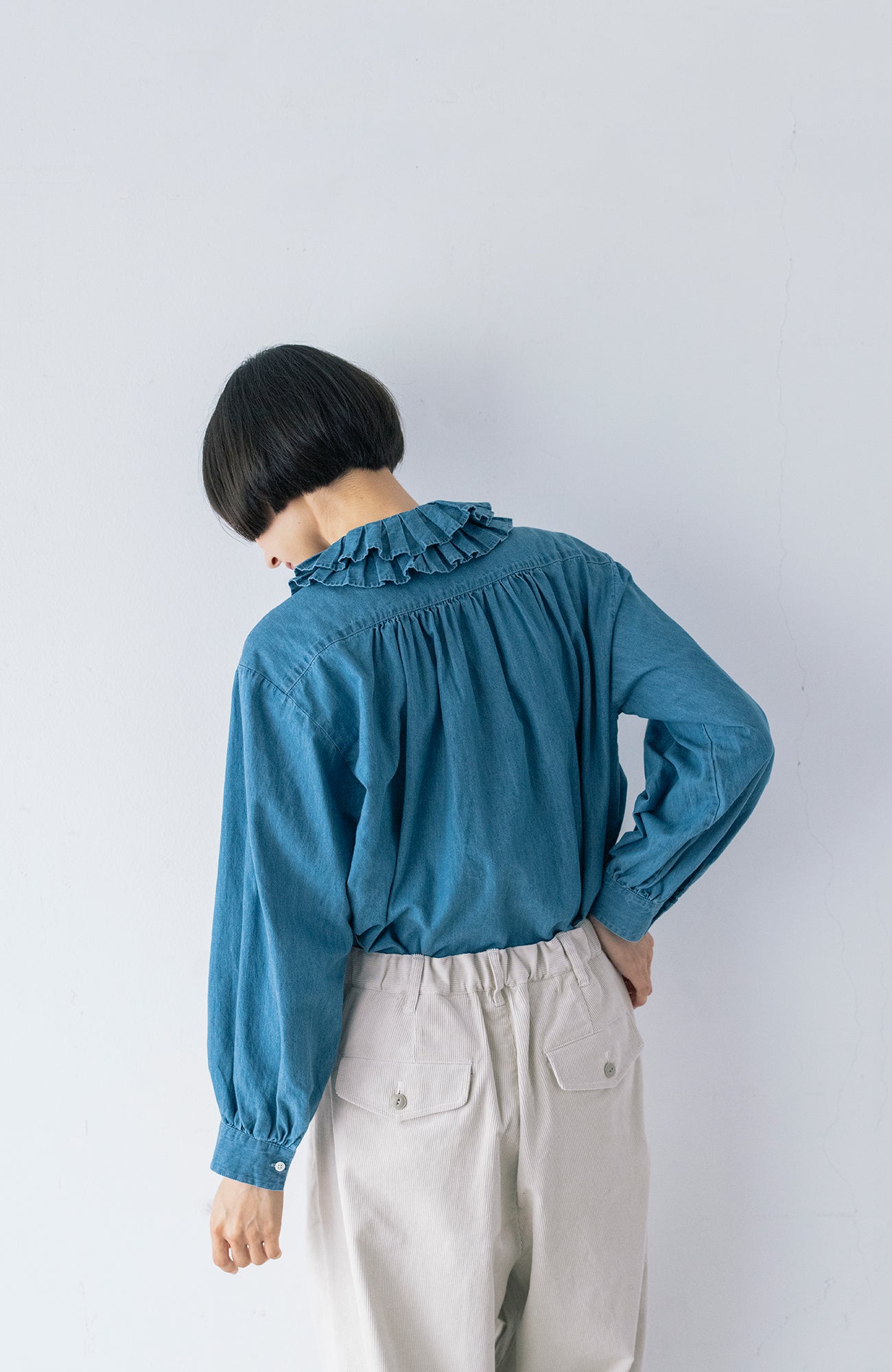 ダブルタックカラーブラウス(2026-2027 Winter & Pre-spring Collection)