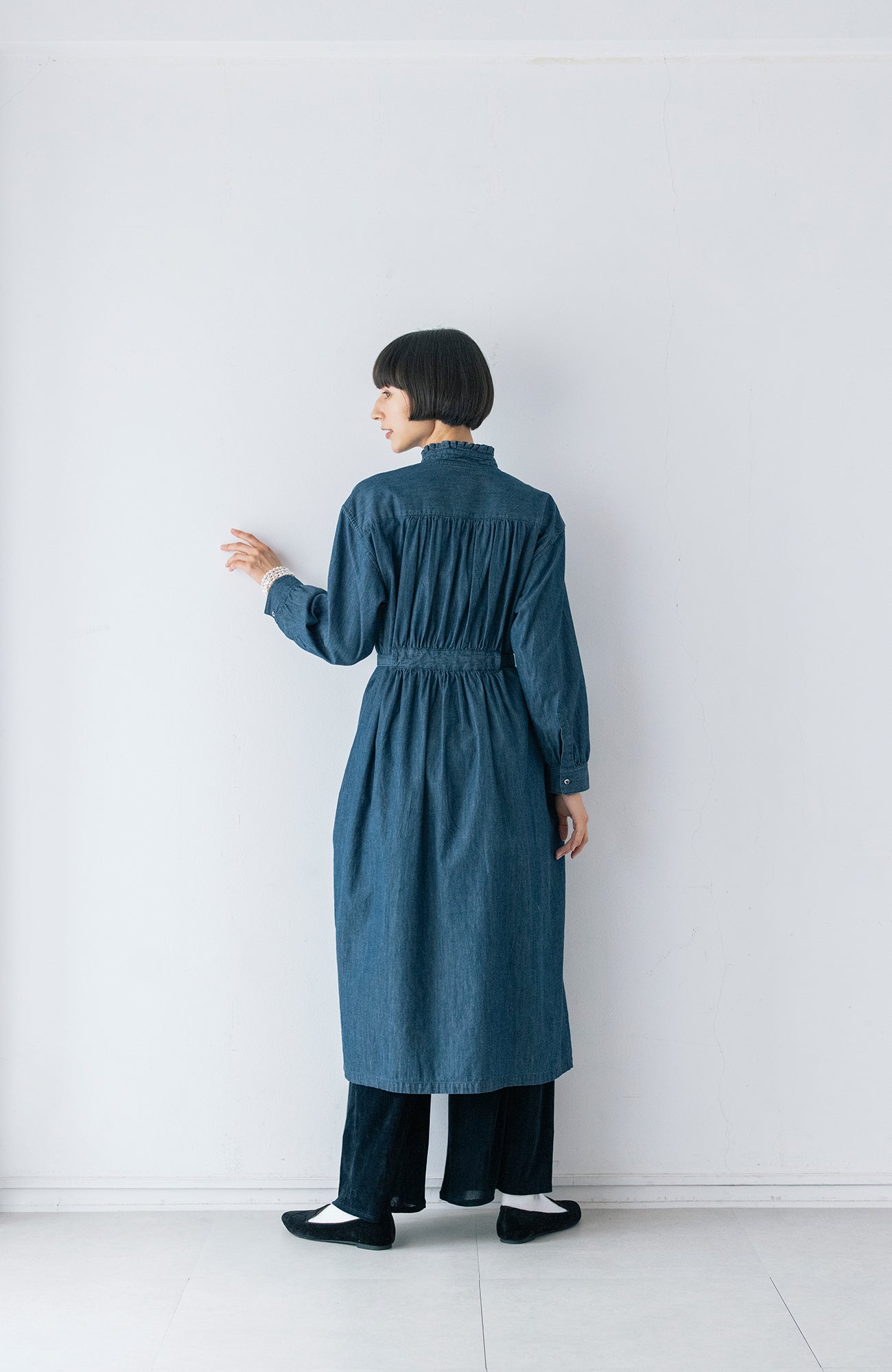 タックフリルカラーワンピース(2026-2027 Winter & Pre-spring Collection)
