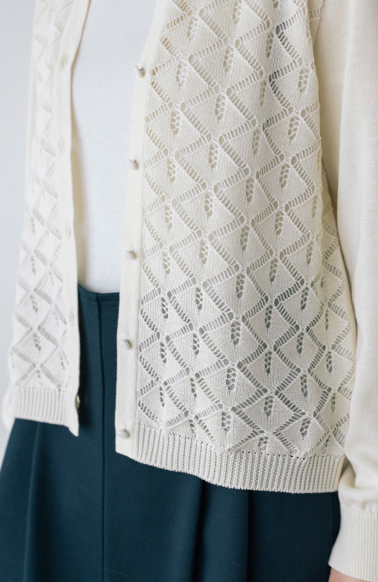 透かし編みバックスリットカーディガン(2025-2026 Winter & Pre-spring Collection)