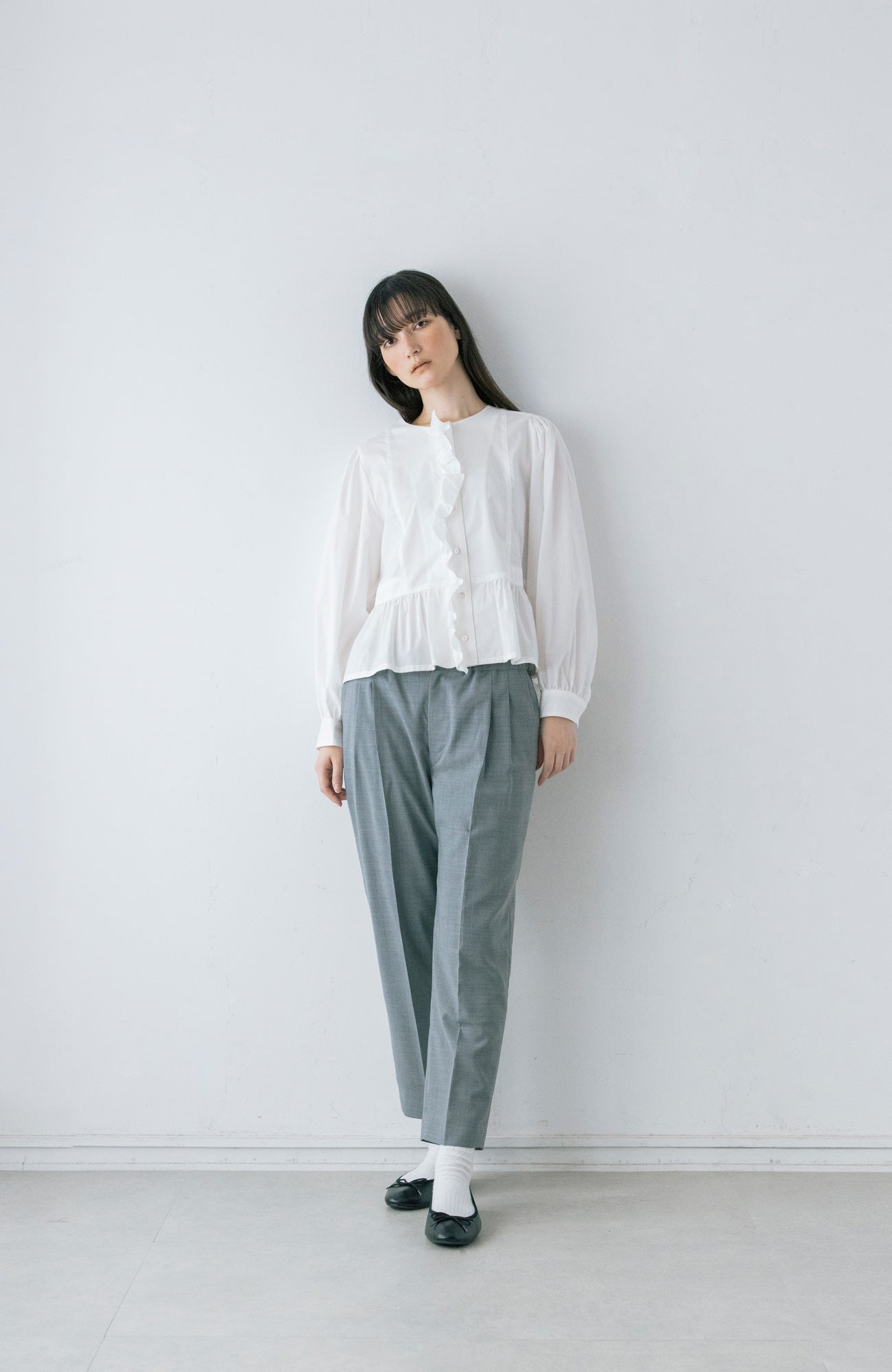 フロントフリルブラウス(2025-2026 Winter & Pre-spring Collection)