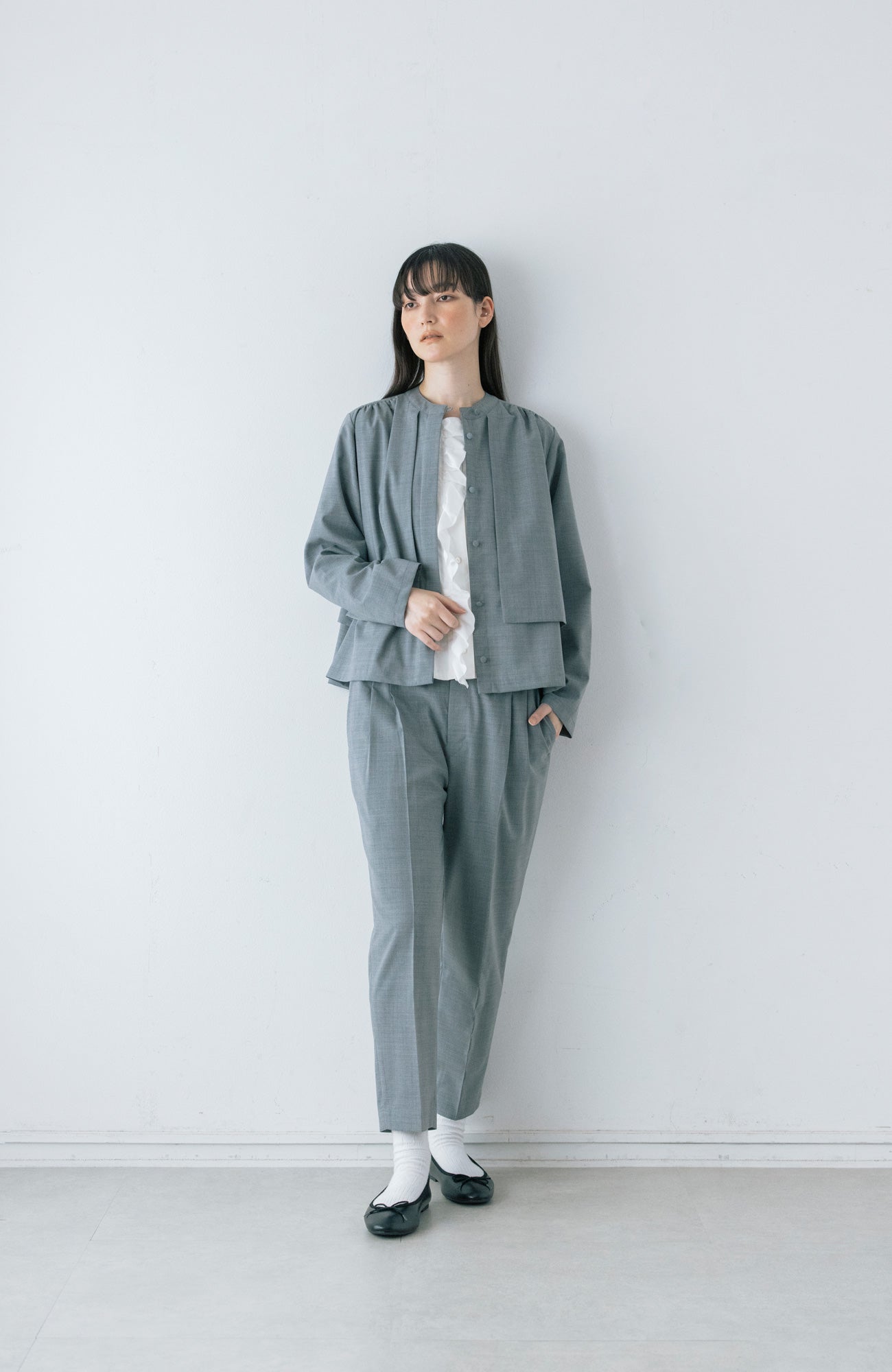 テーパードパンツ(2025-2026 Winter & Pre-spring Collection)