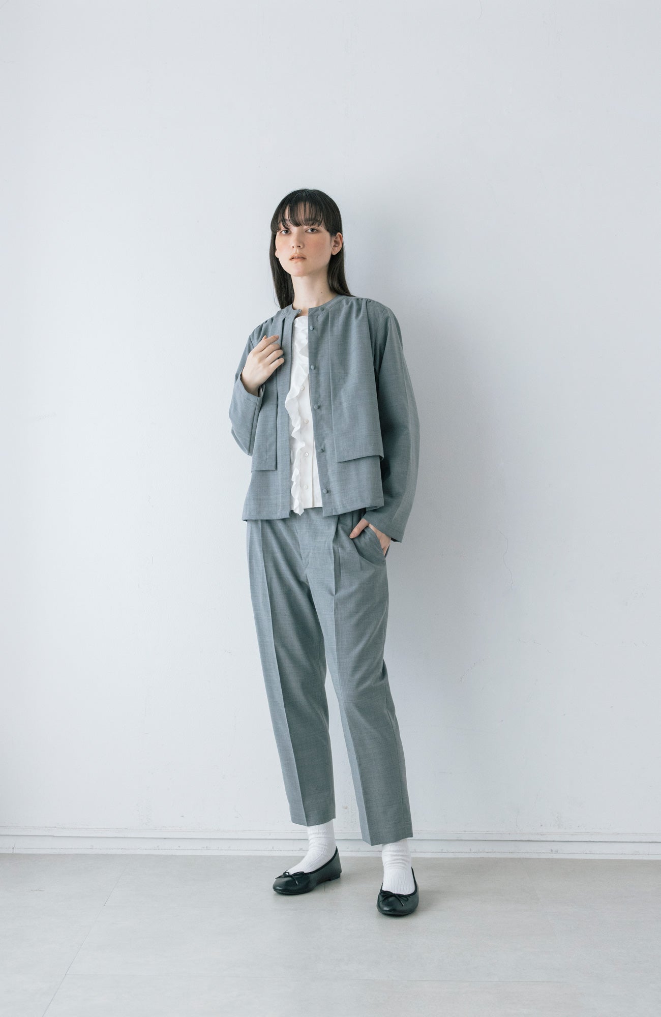 テーパードパンツ(2025-2026 Winter & Pre-spring Collection)