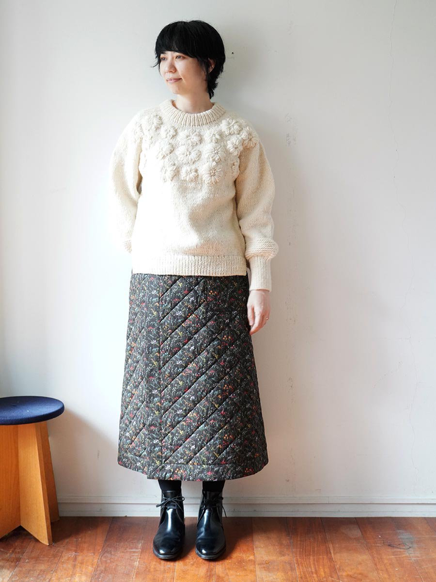 LIBERTY PRINTリバーシブルキルティングスカート/ブラック無地×Erica