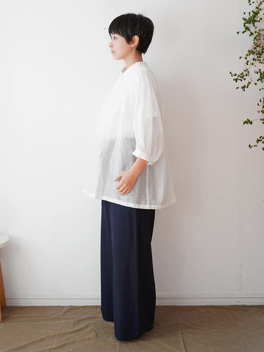 Smocking blouse