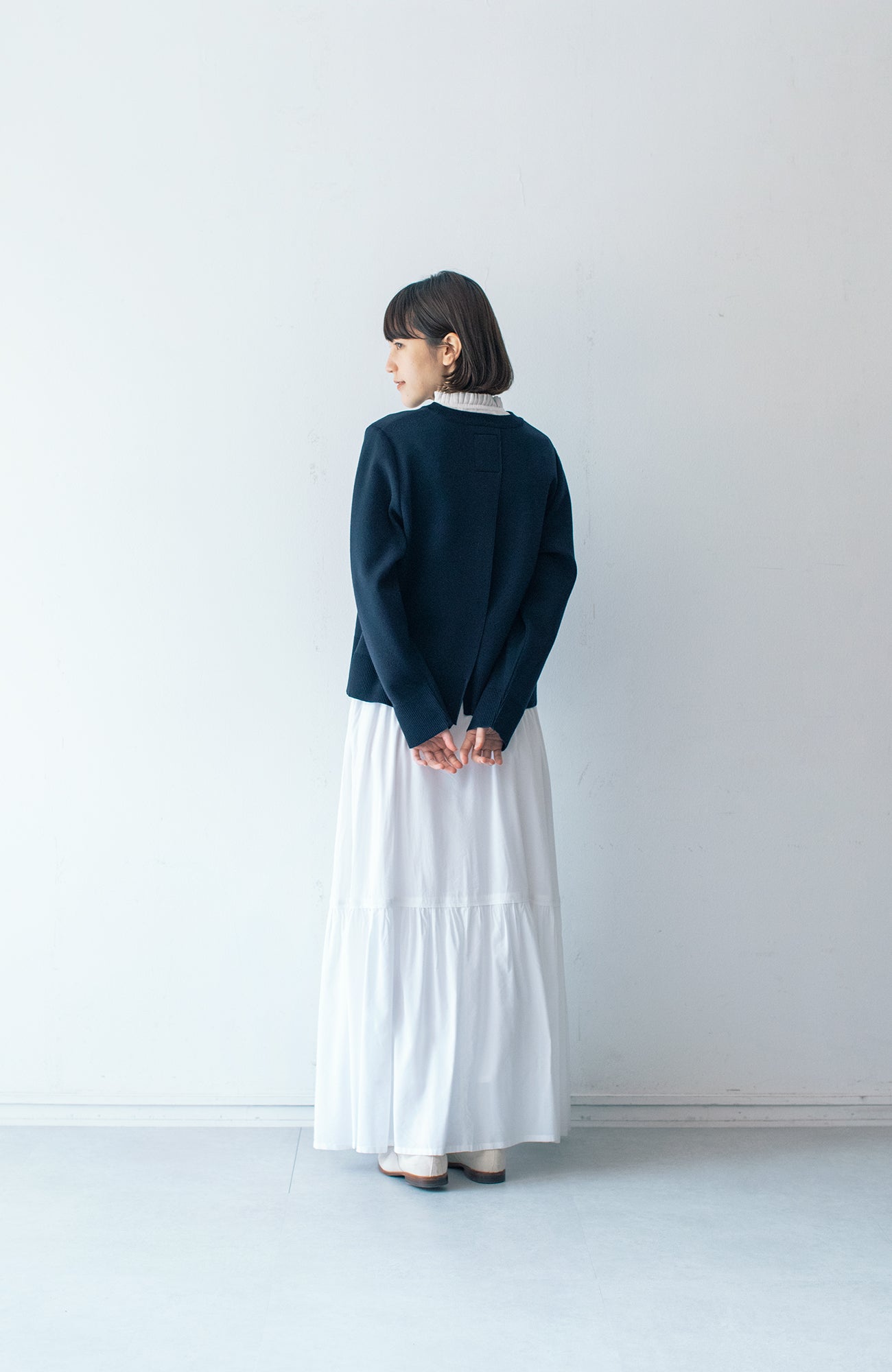 バックスリットクルーネックプルオーバー