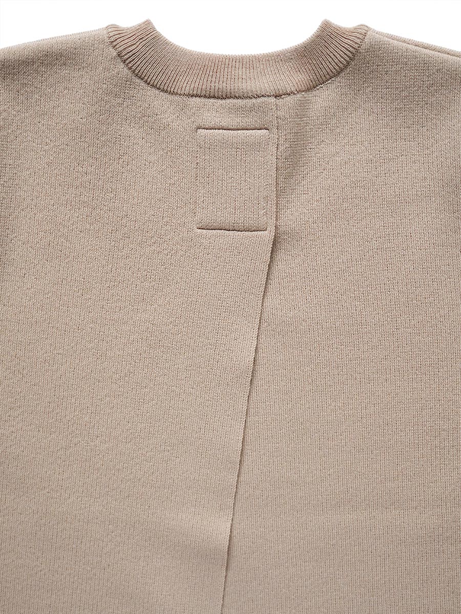 バックスリットクルーネックプルオーバー