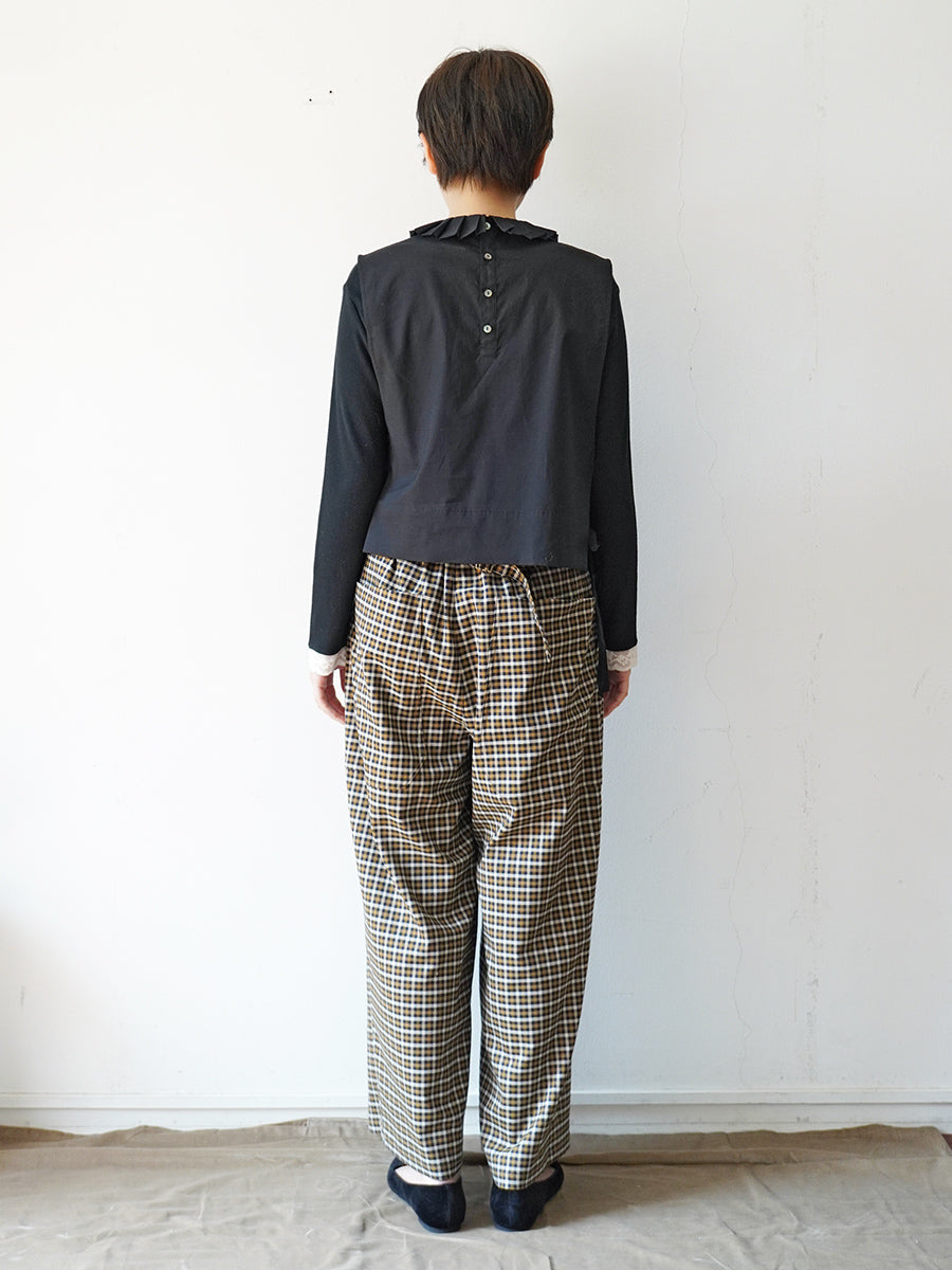 プリーツカラービブ