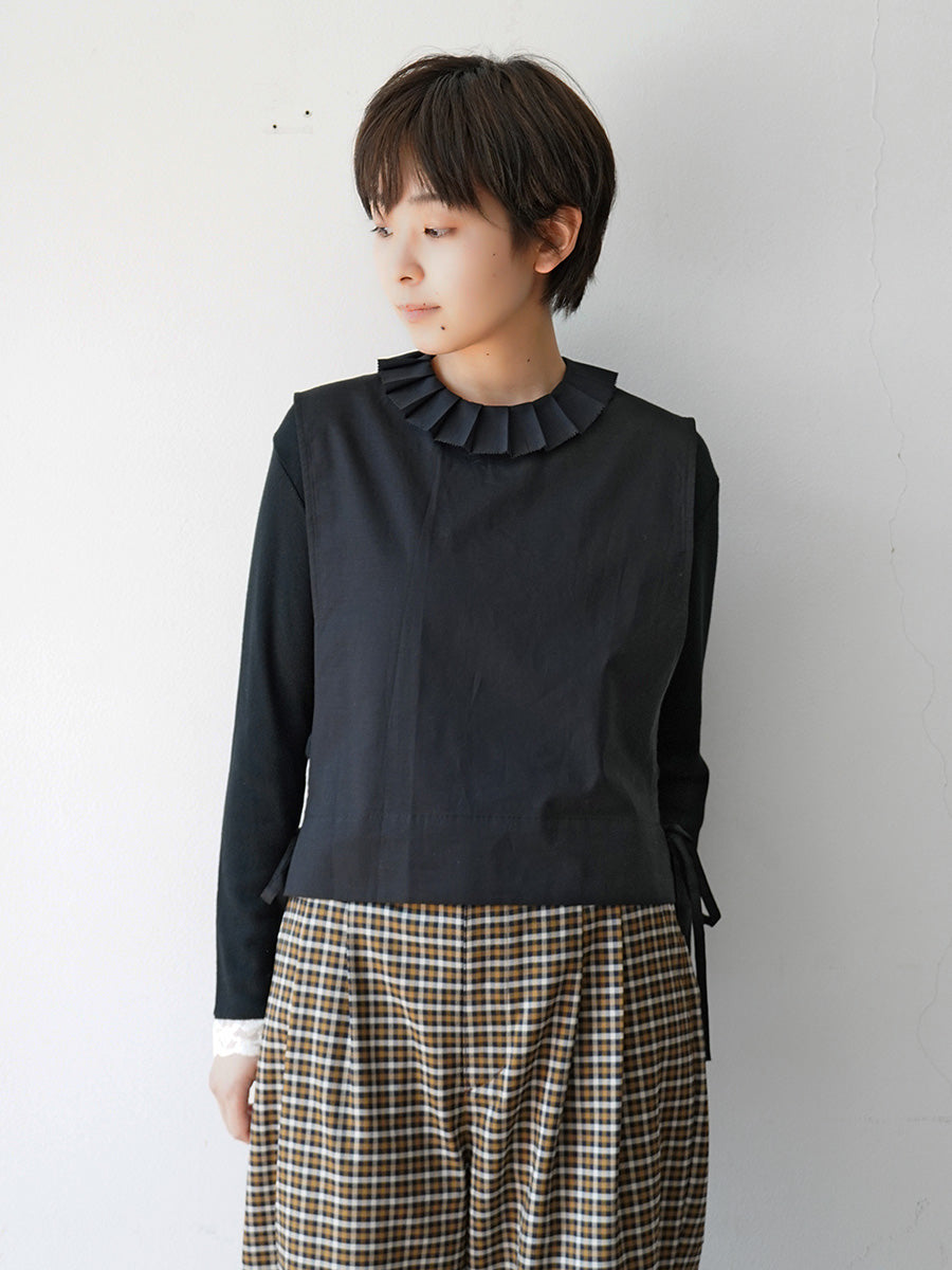 プリーツカラービブ